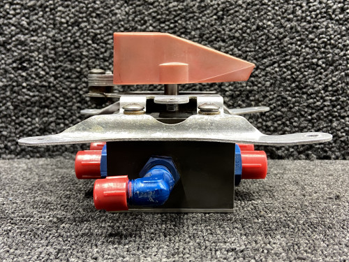492-289 (Alt: PS50088-3) Piper PA28RT-201T Fuel Selector Valve Assembly