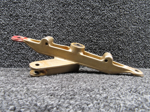 40339-011 (Cast: 40338-1) Piper PA-31T Aileron Bellcrank RH