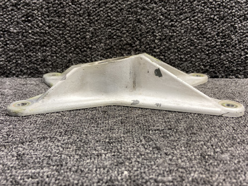 67040-014 (Casting#: 67041-4) Piper PA28RT-201T Forward Trunnion Fitting LH