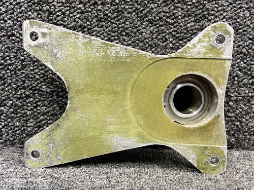 67042-013 (Casting#: 67043-3) Piper PA28RT-201T Aft Trunnion Fitting Assembly