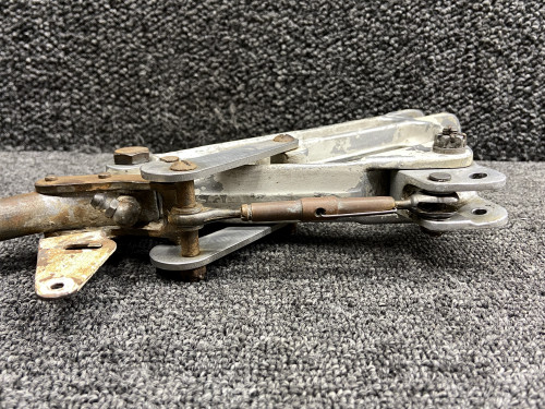 67025-009, 67797-006 Piper Main Gear Retract Truss Assy LH w Link