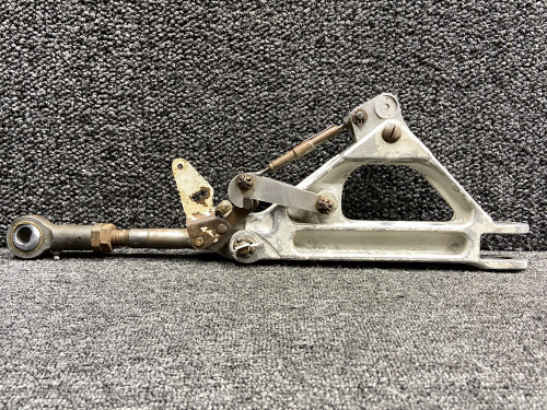 67025-009, 67797-006 Piper Main Gear Retract Truss Assy LH w Link