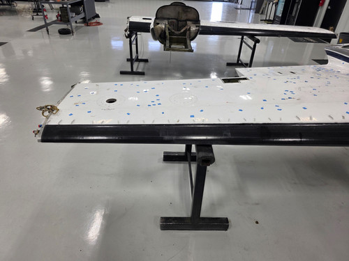 5122200-2 Cessna 421B Wing Structure RH