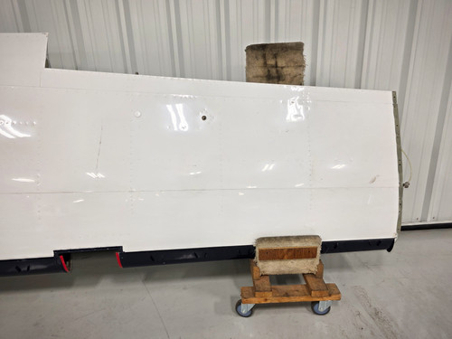 1220804-9 (Use: 1220804-17) Cessna T206H Wing Structure LH