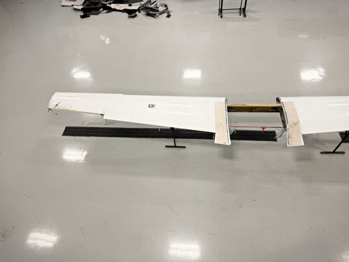 Cirrus SR22 Single-Piece Wing Assembly