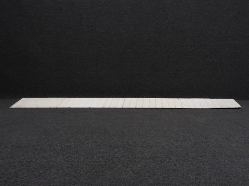 0523800-17 (Weu: 0523800-24) Cessna 182F RH Aileron