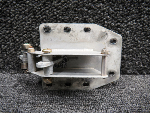 43700-502 Rockwell 114 Cabin Door Latch Assembly RH