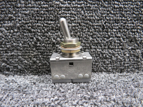 A3-200-03 (Alt: M8805-93-010) Cutler-Hammer Toggle Switch (New Old Stock)