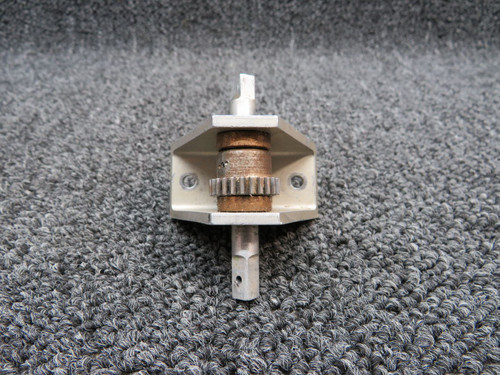 2216005-1 Cessna 182 Gear Assembly Fuel Selector