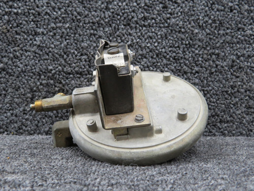 90-380010-9 F.W Dwyer Beechcraft B24R Pressure Switch