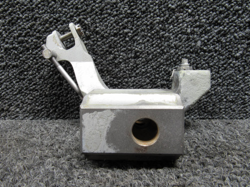 030A-38132-4 Mitsubishi MU-2B-60 Main Landing Gear Slide RH