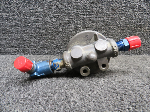 01W03805, 01W805-158 (Alt: 460-616) Air-Maze Fuel Filter Assembly LH