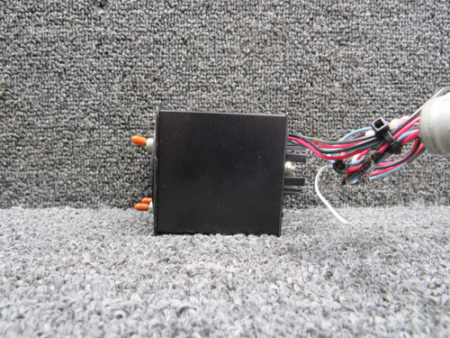 M811B Davtron Digital Clock Indicator Unit (Volts: 14)