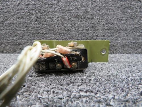 DT2R-A7 (Alt: MS25008-1) Citation III Lower Forward Door Locking Pin Switch Assy