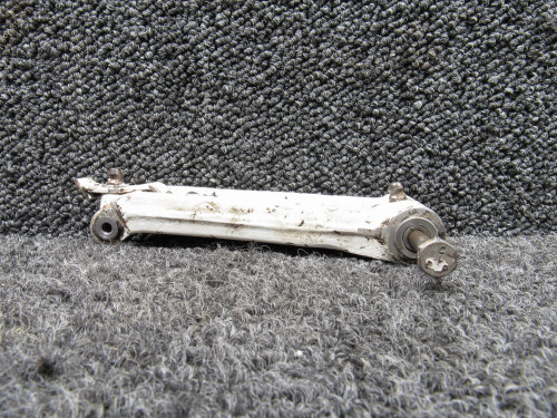 0543035-7 (Cast: 0543034-4) Cessna 210G Nose Landing Gear Lower Torque Link