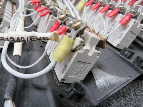 19321-001 Cirrus SR22 Circuit Breaker Panel Assembly with Reset Breakers