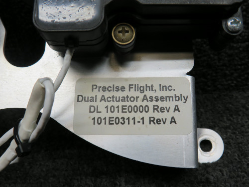 010E3020-2 Cirrus SR22 Precise Flight Cabin Air Dual Actuator w Mounting Plate