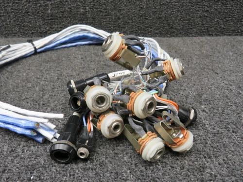 50298-001, 50297-001 Cirrus SR22 Headset, Microphone Jack Set of 15