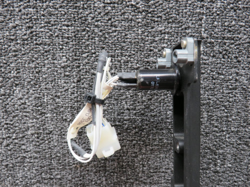 19221-002, 24748-001 Cirrus SR22 Center Instrument Panel Cover w Push Button