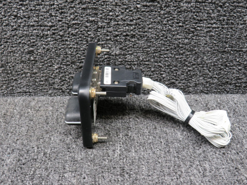 010E0300-1 (Alt: 22101-001) Cirrus SR22 Precise Flight AC Display Panel