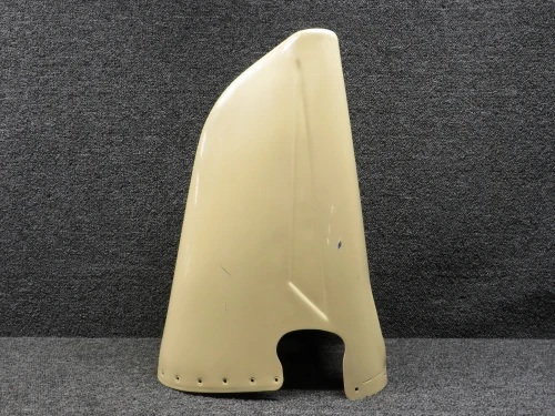1212010-14-791 Cessna T210M Tailcone Stinger Assembly
