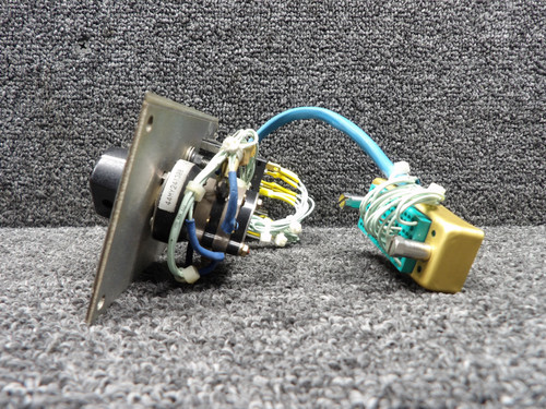 285A1700-10 (Alt: GM527352-11) Boeing 737-800 Lighting Control Module
