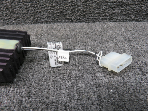 01-0771285-20 (Alt: 18278-002) Cirrus SR22 Whelen LED Recognition Light (28V)