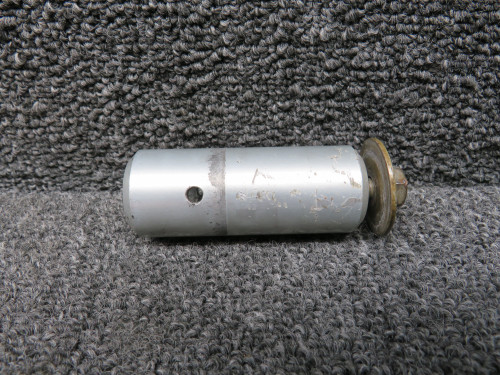 13447-001 Cirrus SR22 Pant Axle Mount