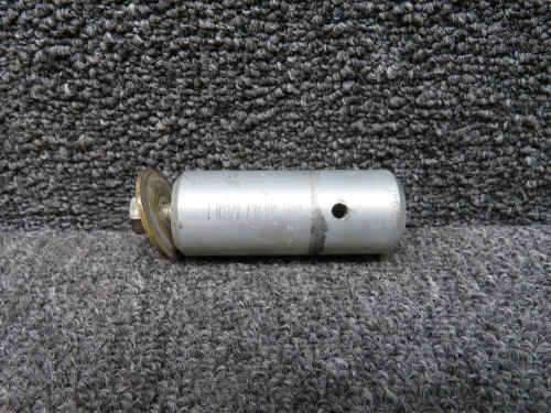 13447-001 Cirrus SR22 Pant Axle Mount