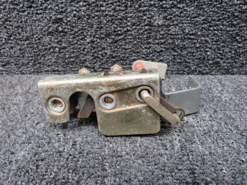 21861-001, 20294-004 Cirrus SR22 Upper Cabin Door Rotary Latch RH w Brackets