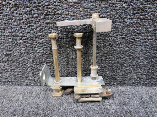 21861-001, 20293-003 Cirrus SR22 Lower Cabin Door Rotary Latch LH with Bracket