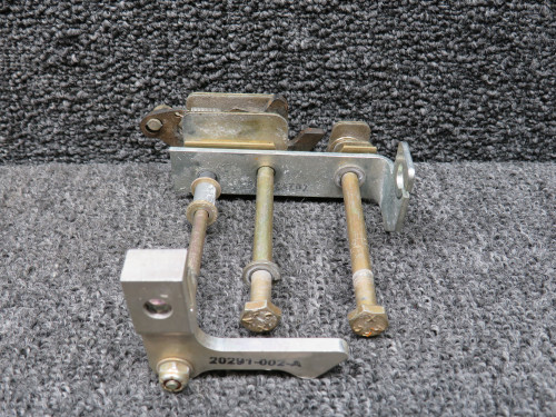 21861-001, 20293-003 Cirrus SR22 Lower Cabin Door Rotary Latch LH with Bracket