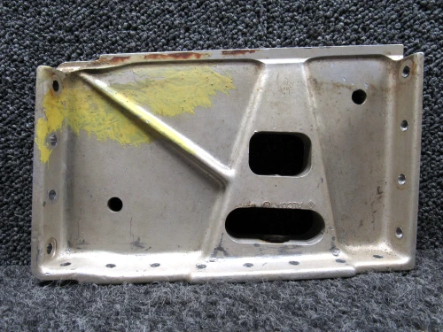 0741602-1 Cessna 182M Inboard Landing Gear Support LH