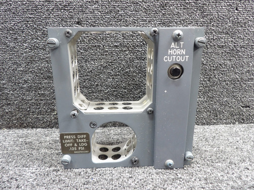 69-37334-12 Boeing 737-800 Cabin Altimeter and Rate of Climb Indicator Bracket