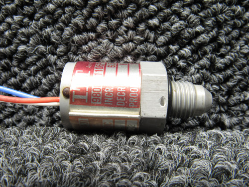 98087-1106P16 (Alt: 101-389004-3) ITT Pressure Switch (Volts: 18-30)