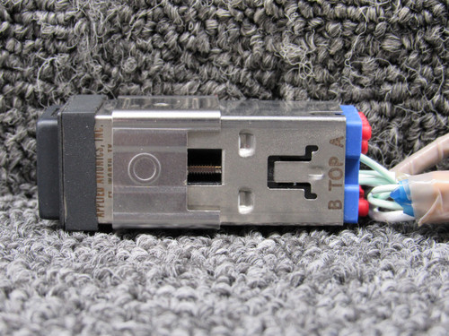 M22885-108-5017C (Alt: 50-17-CA) Boeing 737-800 1-2 Fault Switch Push Button