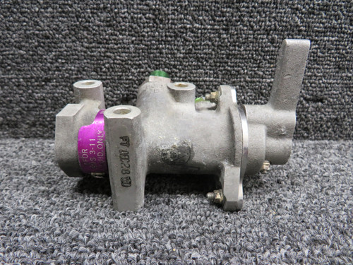 80810-1 (Alt: S271T462-2) Vickers Reservoir Fill Selector Valve