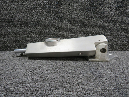 809735-403 (Alt: 10-62236-6) Boeing 737-800 Forward Handrail Support