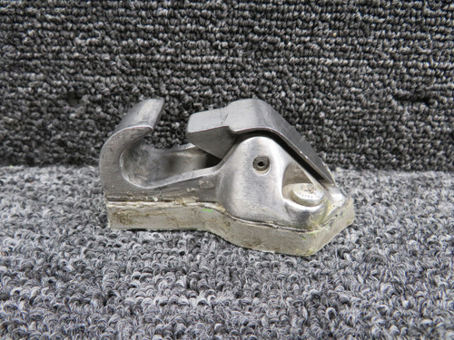65-65972-3 (Alt: 65-65972-4) Boeing 737-800 Mounting Bracket