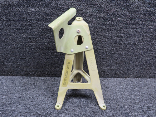 69-67558-1 Boeing 737-800 Elevator Pickup Bracket