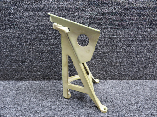 69-67558-1 Boeing 737-800 Elevator Pickup Bracket