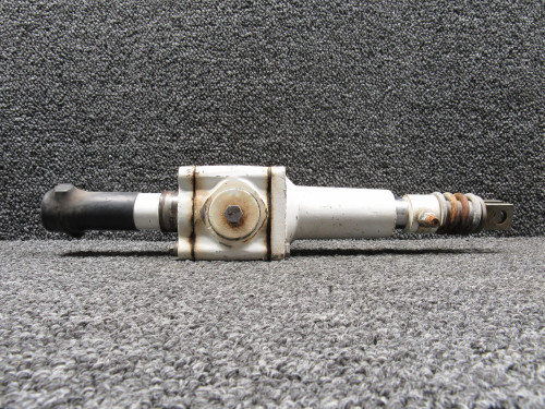 99-810057-652 Beechcraft KA-200 Main Landing Gear Actuator LH