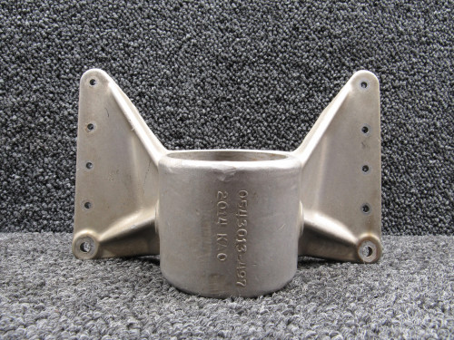 0543013-1 (Cast: 0543013-497) Cessna 172M upper Nose Gear Fitting
