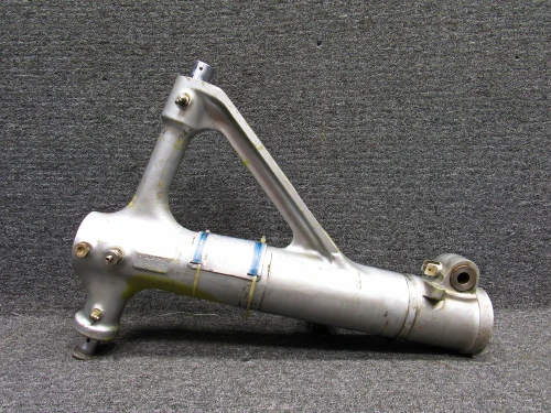 2341101-1 Learjet 24B Main Landing Gear Upper Housing with Orifice Tube