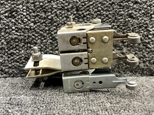 60-369000-89, 60-369000-123 Beechcraft B60 Flap Limit Switch Set with Bracket