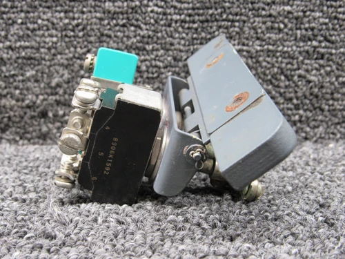 69-44642-7, A3-1092, 8906K1592 Boeing 737-800 Bar Assembly with Switches