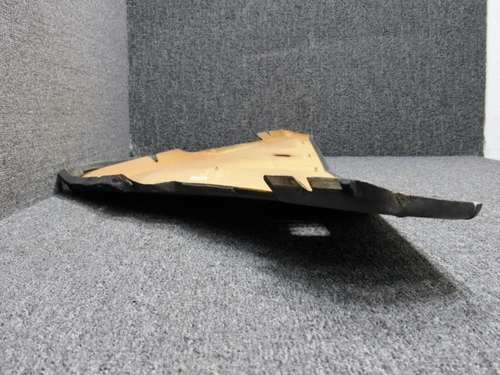 233A8300-18 Boeing 737-800 Glareshield Assembly