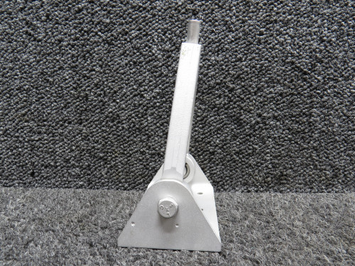 5565382-491 Cessna Aileron Yoke Assembly with Mount