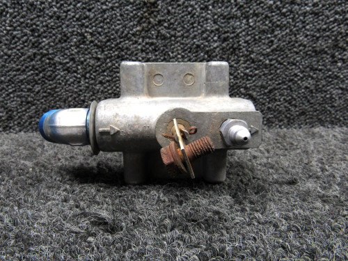 0756005-8 Cessna 172N Fuel Strainer Assembly