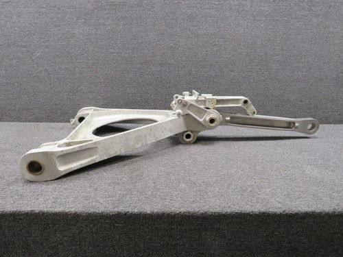 162A2101-4, 162A2115-6 Boeing 737-800 Nose Landing Gear Link Assembly